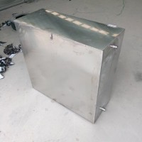 方形保温水箱专业供应商_滨冲压板水箱--圆形保温水箱！！