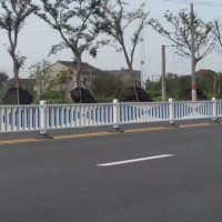 广西市政防护栏厂家-畅销交通桥梁护栏网供应