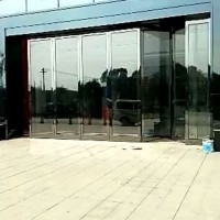 感应电动玻璃门_长沙电动玻璃折叠门专业供应商
