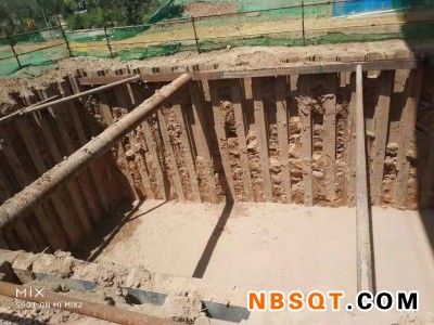 银川哪里有卖优惠的宁夏钢板桩，乌审旗钢板桩施工图1