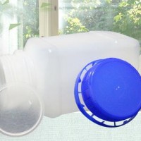 天津机油桶-供应沧州划算的河北塑料瓶