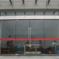 玻璃门销售-优惠的西安玻璃门鑫华玻璃供应
