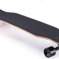 正东长板滑板 A级枫木滑板四轮公路刷街滑板
